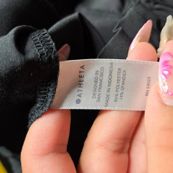 Athelta Skyline Short II Black - Picture 8 of 8